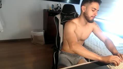 Snapshot of massimo_santino chatting on June 2026 02:33:01 PM Massimo Santino online show from June 2026 02:33:01 PM