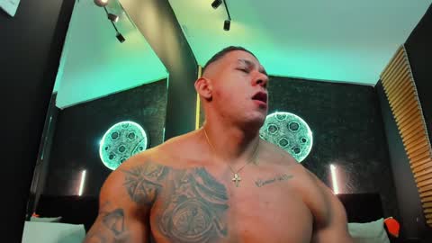 massimowalton2 online show from January 2025 02:20:01 AM