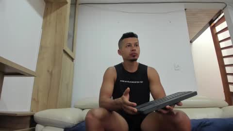 Domi online show from January 2025 12:50:02 PM