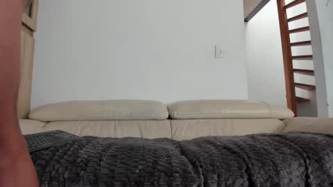 Domi online show from October 2025 09:03:02 PM