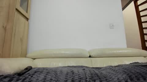 Domi online show from November 2025 11:43:02 AM