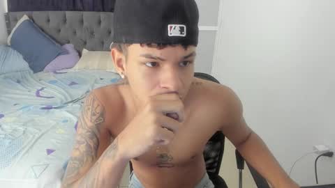 master_boy28 online show from October 2025 03:54:01 PM