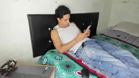 Snapshot of master_dominant_777 chatting on September 2025 11:26:02 PM master_dominant_777 online show from September 2025 11:26:02 PM