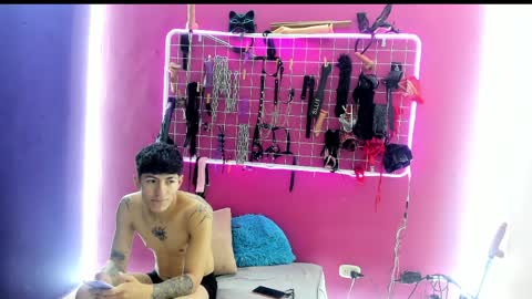 Axel And Melany online show from April 2026 12:21:01 PM