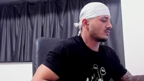 Snapshot of masterchris12 chatting on December 2024 10:39:02 PM masterchris12 online show from December 2024 10:39:02 PM