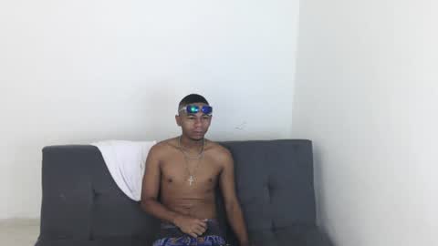 Snapshot of masters_latins chatting on July 2026 01:35:02 PM masters_latins online show from July 2026 01:35:02 PM