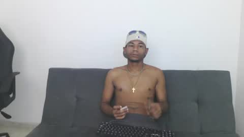 Snapshot of masters_latins chatting on July 2026 03:14:02 PM masters_latins online show from July 2026 03:14:02 PM