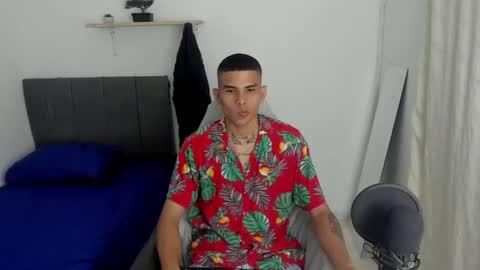 Snapshot of masters_latins chatting on July 2026 06:57:02 AM masters_latins online show from July 2026 06:57:02 AM