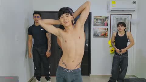 Snapshot of masters_sexx chatting on May 2026 11:29:01 AM Team Cris Darwin- Fernando- Stiven- David online show from May 2026 11:29:01 AM