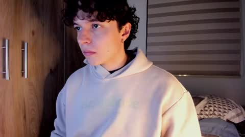 mastrangelo_x online show from June 2026 04:39:02 AM