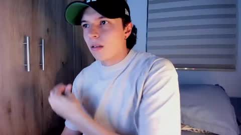 mastrangelo_x online show from June 2026 04:44:02 AM
