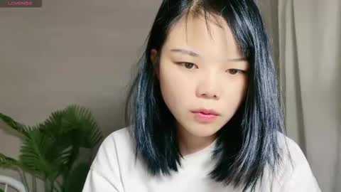 SuSu online show from October 2025 04:24:01 AM