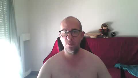 Snapshot of mat11efou chatting on May 2026 01:49:02 PM mat11efou online show from May 2026 01:49:02 PM