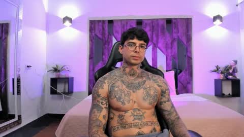 mateo_dilucajs1 online show from September 2025 06:51:02 PM