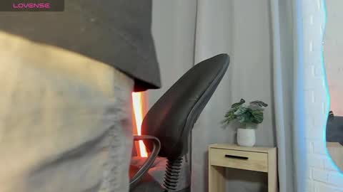 MATEO HUNTER online show from November 2025 03:16:01 AM