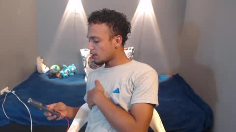 Snapshot of mateo_nick chatting on June 2026 11:05:01 AM Mateo and Noah online show from June 2026 11:05:01 AM