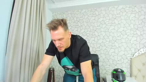 MateoBenjamin online show from February 2025 10:55:01 PM