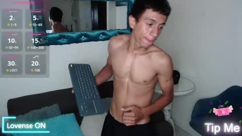 Snapshot of mateocruz_ chatting on October 2025 12:03:02 PM Mateo online show from October 2025 12:03:02 PM