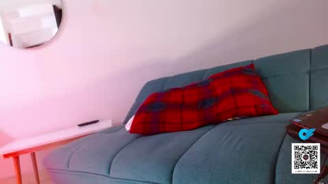 STRURIBE ON INSTAGRAM online show from October 2025 11:12:02 PM