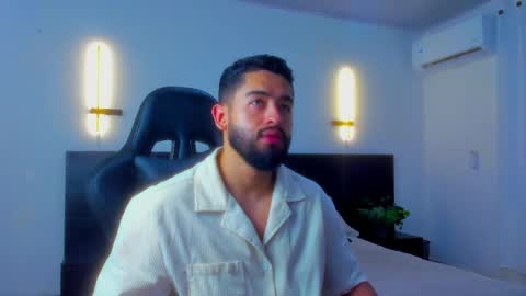 Mathew Flintt  online show from April 2026 09:31:01 PM