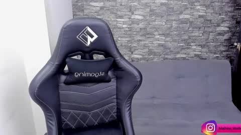 Mathew Independent model online show from January 2026 09:53:02 PM