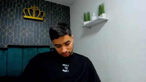 Mathews online show from November 2025 12:17:01 PM