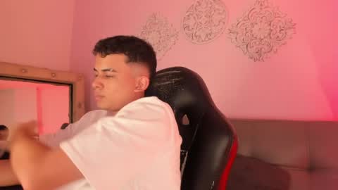 matheww_strong online show from June 2026 11:06:01 PM