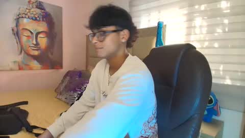 Snapshot of mathias_oberlin chatting on March 2026 07:36:02 PM MATHIAS online show from March 2026 07:36:02 PM