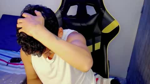 Snapshot of mathiass_twinkk_ chatting on March 2026 08:19:01 AM MATHIAS online show from March 2026 08:19:01 AM