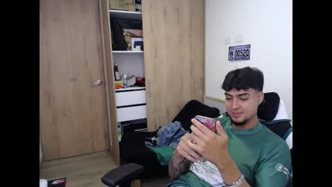 Snapshot of matias_bianco01 chatting on October 2025 08:09:02 PM matias online show from October 2025 08:09:02 PM