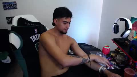 Snapshot of matias_bianco01 chatting on November 2025 07:41:02 PM matias online show from November 2025 07:41:02 PM