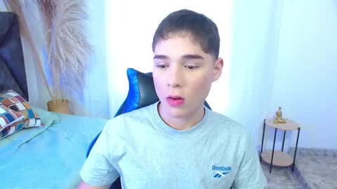 Mati online show from December 2025 01:39:02 PM