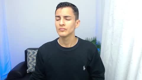 Matias online show from October 2025 01:45:02 PM