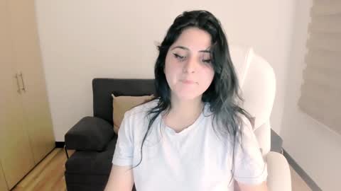 Snapshot of matilda_sweet18 chatting on January 2025 01:59:01 AM Lucia online show from January 2025 01:59:01 AM