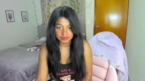 Daniela online show from September 2025 11:48:01 AM
