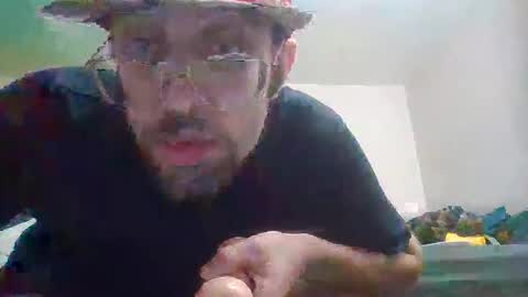 matt48195571828 online show from April 2026 08:42:02 PM