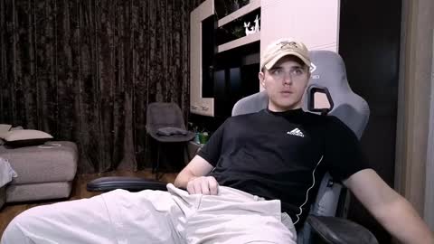 Snapshot of matt_aniston chatting on February 2025 06:14:01 AM Matt online show from February 2025 06:14:01 AM