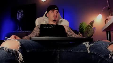 Snapshot of matt_thestud chatting on May 2026 07:02:02 AM Matt online show from May 2026 07:02:02 AM