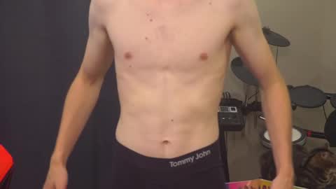 Snapshot of mattcashxxx chatting on May 2026 01:12:01 AM Matt Cash online show from May 2026 01:12:01 AM