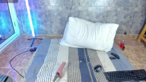 Matt Coom Independent model online show from April 2026 01:09:02 PM