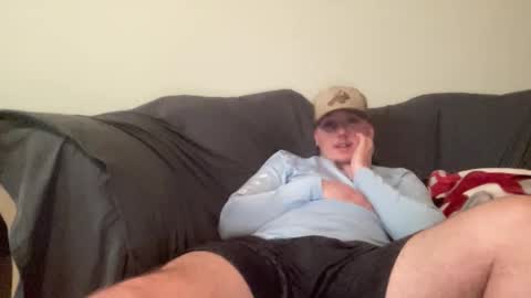 Snapshot of mattdawg13 chatting on March 2026 04:51:02 AM MattDawg13 online show from March 2026 04:51:02 AM