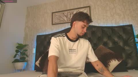 Snapshot of mattdevon chatting on February 2026 03:32:01 AM Matt online show from February 2026 03:32:01 AM