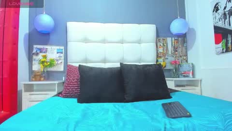 ---Matteo--- online show from October 2025 03:40:01 AM