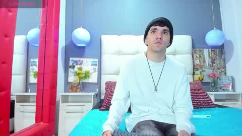 ---Matteo--- online show from November 2025 02:36:01 AM