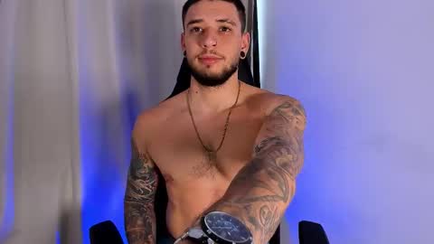 matteosantino25 online show from February 2026 06:41:01 PM