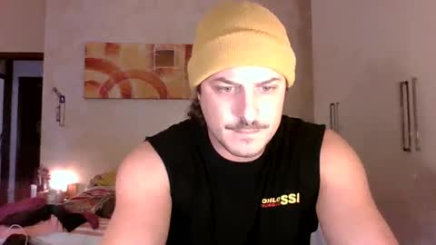 matteushh87 online show from October 2025 08:28:01 AM