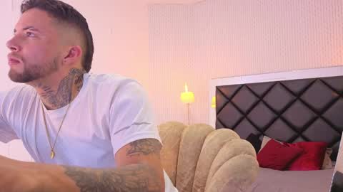 Snapshot of matthew_lennox_ chatting on April 2026 07:44:02 PM Matthew online show from April 2026 07:44:02 PM