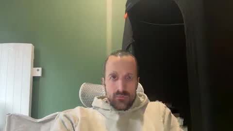 Snapshot of matthias24 chatting on May 2026 11:50:02 AM M online show from May 2026 11:50:02 AM