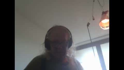 Matthias online show from October 2025 10:35:02 AM