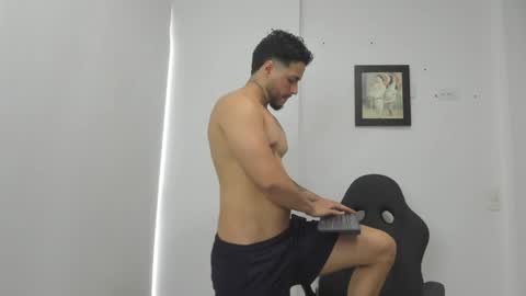 Mattias online show from April 2026 09:41:02 PM